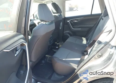 2025 Toyota Rav4 Xle z USA, uszkodzony, nr VIN 2T3P1RFV0SW552518